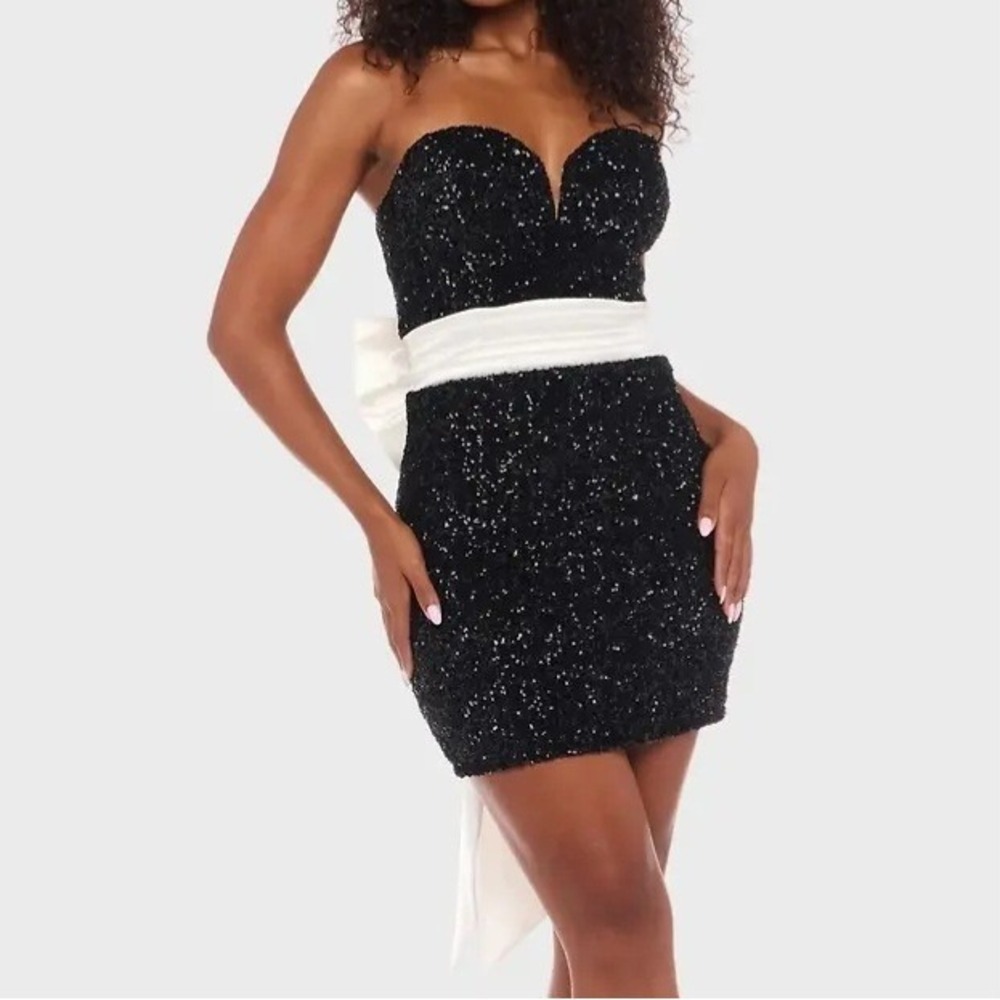 Alex & Sophia Strapless Sequin Sweetheart Embellished Black Dress Juniors 3/4